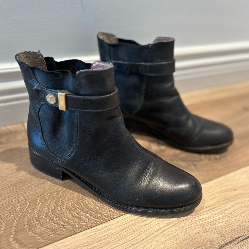 Louise et Cie Black Ankle Boots
